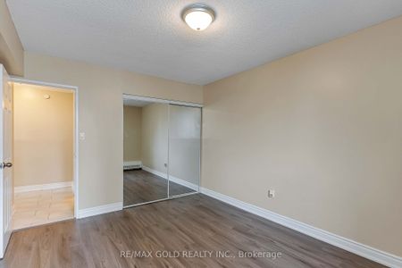 For Lease - 340 Dixon Road Unit# 513, Toronto, Ontario - Photo 3
