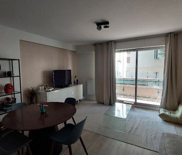 Location Appartement 3 pièces 63m² CHAMALIERES 63400 - Photo 1