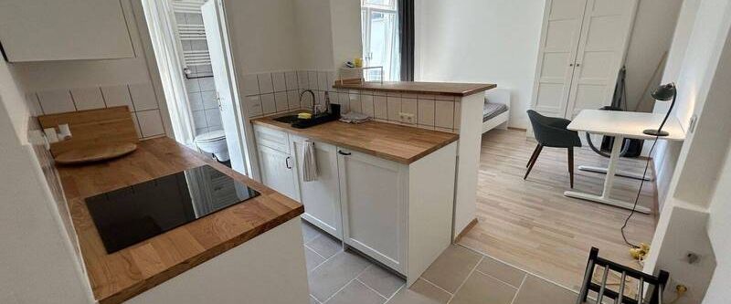 Schönes voll möbliertes Apartment am Tempelhofer Feld - Foto 1