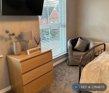 1 bedroom in a house share to rent - Photo 2
