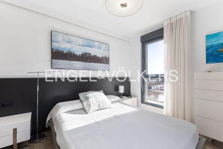 Piso de alquiler en Avinguda del Mestre Rodrigo, Nou Campanar - Photo 2