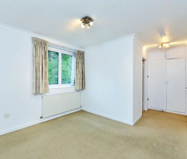 5 bedroom townhouse to rent - Photo 4