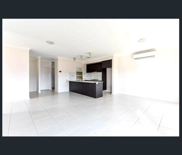 Superb Modern Family Home for Stylish Care Free Living - Photo 6