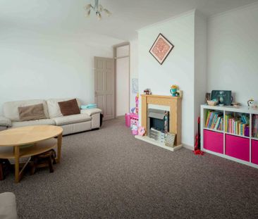 Harcourt Gardens, Weston - Photo 1