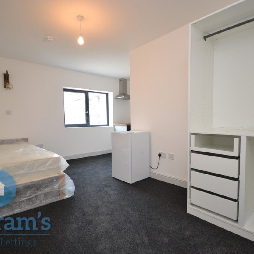 1 bed Studio for Rent - Photo 1