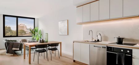 1 Bed 1 Bath - Furnished - Photo 3