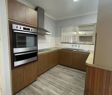 Prime Location! Beautiful 3x1 in Kewdale - Photo 6