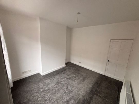 2 bed Terraced - To Let - Photo 1