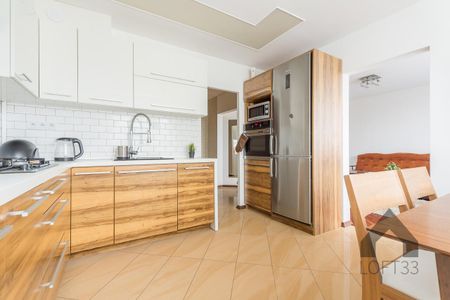 Komfortowe trzypokojowe mieszkanie z balkonem na Podłężu w Jaworznie do wynajęcia - Photo 5