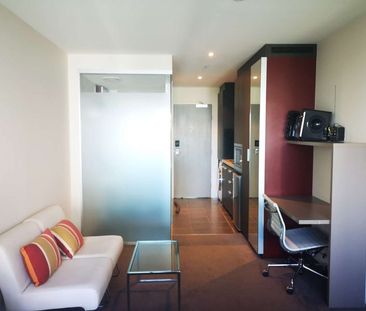 Fully Furnished Studio Apartment in the Centre of the CBD - Photo 4