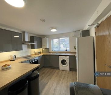 1 bedroom in a house share to rent - Photo 5