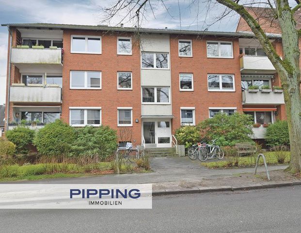 In zentraler Lage: „Gemütliche 3‑Zimmer-Wohnung mit Loggia“ - Foto 1