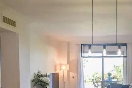 2 bedroom luxury Apartment for rent in Benahavís, Spain - Photo 4