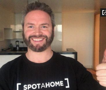 Spacious room to rent in 2-bedroom flat in Blackthorn - Photo 6