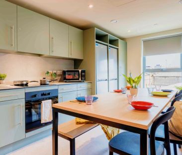 Silver En Suite - Photo 2