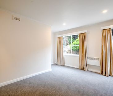 Comfortable Family Home - Photo 4