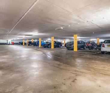 Appartement te huur: Staalmeesterslaan 217 1057 NT Amsterdam - Photo 2