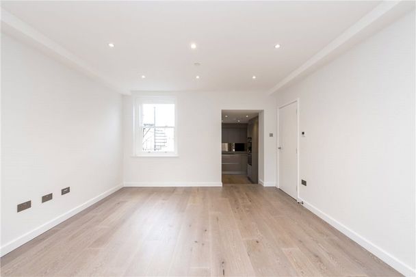 A sensational two bedroom split level apartment finished to a high standard and conveniently situated on King Street, Hammersmith. EPC rating B. Available beg Feb 2026. - Photo 1