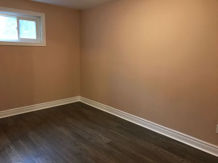 For Lease - 2535 Symington Court, Mississauga, Ontario - Photo 4