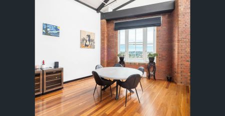 Top Floor River View 3 bed plus study - NY Loft Style Riverview Woolstore - Photo 2