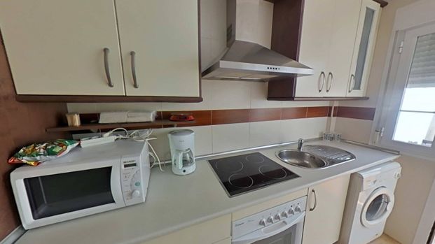 Casa adosada de alquiler en Calle Calle Río Sena, Los Cuarteros - Photo 1