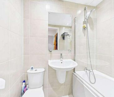 Myers Way, Frimley, Camberley, Surrey, GU16 - Photo 6