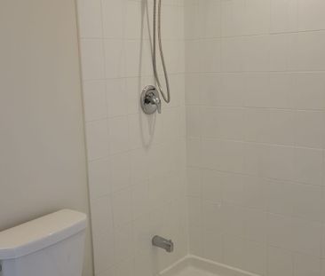 For Lease - 21 Melody Lane, Thorold, Ontario - Photo 3