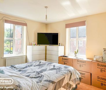 2 BEDROOM APARTMENT - Photo 1
