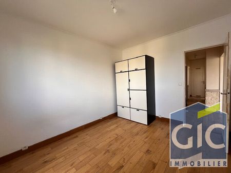 Location Appartement 3 pièces 64m² - Photo 3