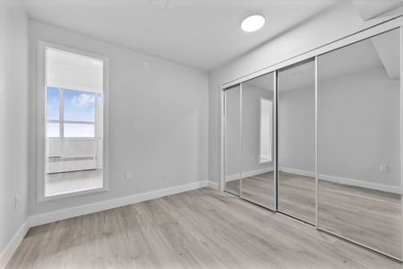 For Lease - 65 Thorncliffe Park Drive Unit# 2108, Toronto, Ontario - Photo 5