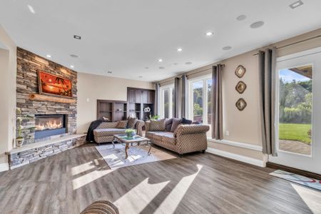 For Lease - 5705 Lombardy Drive, Greely - Metcalfe - Osgoode - Vernon and Area, Ontario - Photo 3