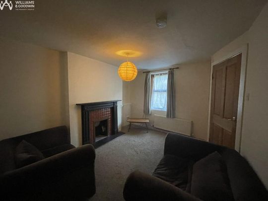 2 bedroom end of terrace house to rent - Photo 1