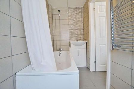 Chalvey Grove, SL1 - Photo 4