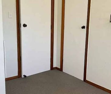 Ready to move in time for summer! - Photo 3