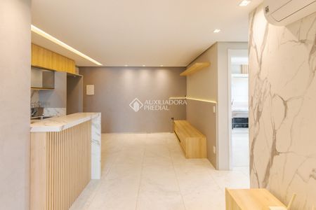 Apartamento com 2 quartos e 53m² para alugar em Centro, Canoas. - Foto 2