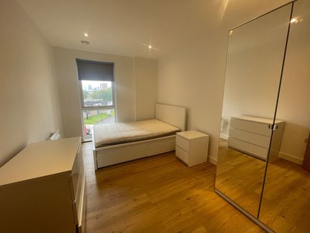 3 Bed Flat, Every Street, M4 - Photo 3