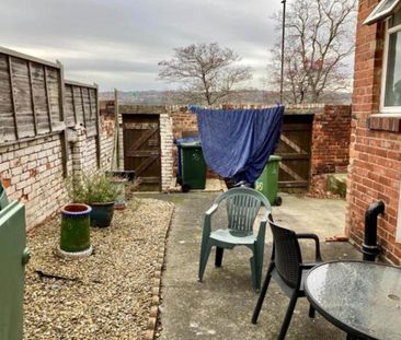 1 bedroom in a house share to rent - Photo 6