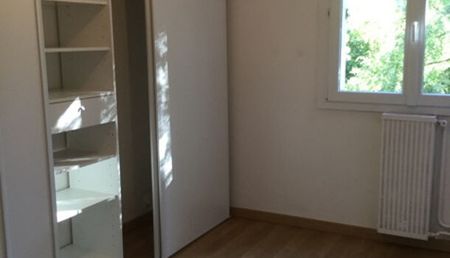 Appartement 4 pièces 80m2 REIMS 940 euros - Photo 2