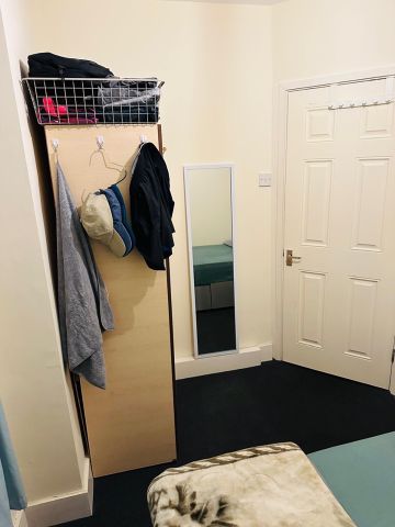 Room in a Shared House, Sellincourt Road, SW17 - Photo 5