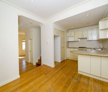 Convenient & Homely 3 Bedroom Townhouse - Photo 1