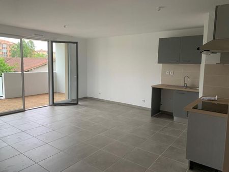 APPARTEMENT T3 60M - Photo 2