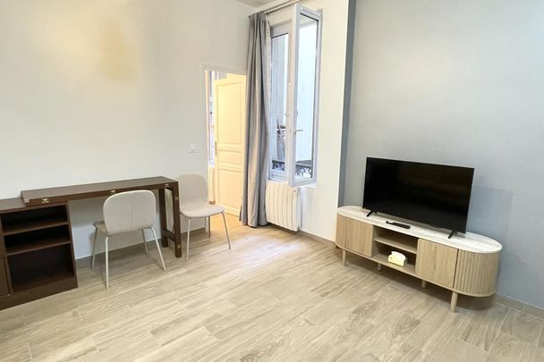 Location Appartement 2 pièces Meublé 30m² PARIS 17ème - Photo 1