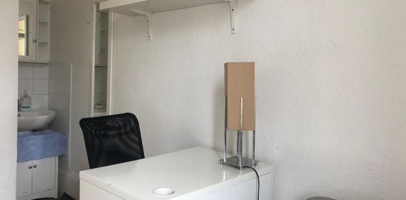 House share to rent - Photo 2