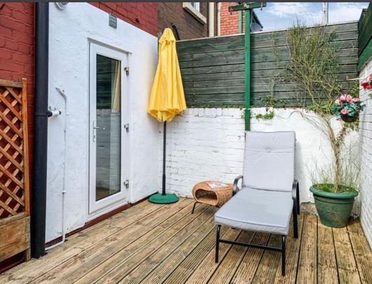 4 Bed Terraced House, Kempton Road, L15 - Photo 1