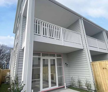 Waltham's Hidden Gem - Photo 3