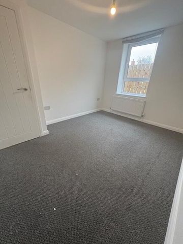 3 46 Grand Street, Lisburn, BT27 4UD - Photo 3