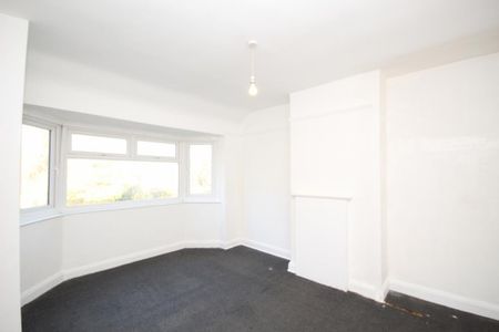 4 bedroom terraced house to rent - Photo 4