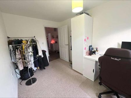 Newbury, Berkshire, RG14 - Photo 3