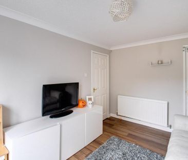 4 bedroom detached house to rent - Photo 4