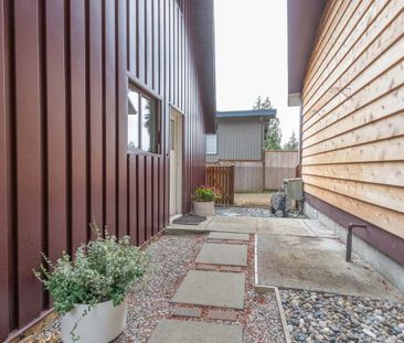 2752 Byron Road, North Vancouver - Photo 1